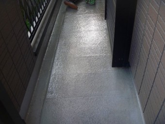 埼玉県伊奈町でベランダ防水加工