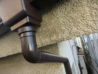 雨どいの交換を行った状態