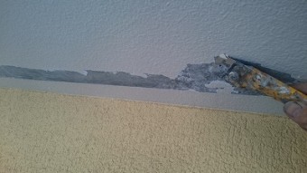 剥がれた箇所の補修方法