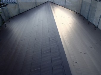 屋根葺き替え後の新しい屋根