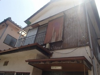 外壁 全体 剥がれてる 木製
