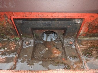 排水溝 泥詰まってる 埼玉