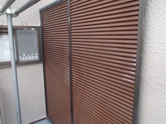 雨戸の塗装