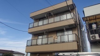 街の屋根やさん埼玉中央店が外壁塗装行います