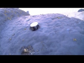 瓦の止め釘が浮いています