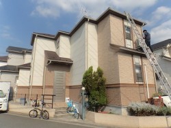 施工前の家の全景です