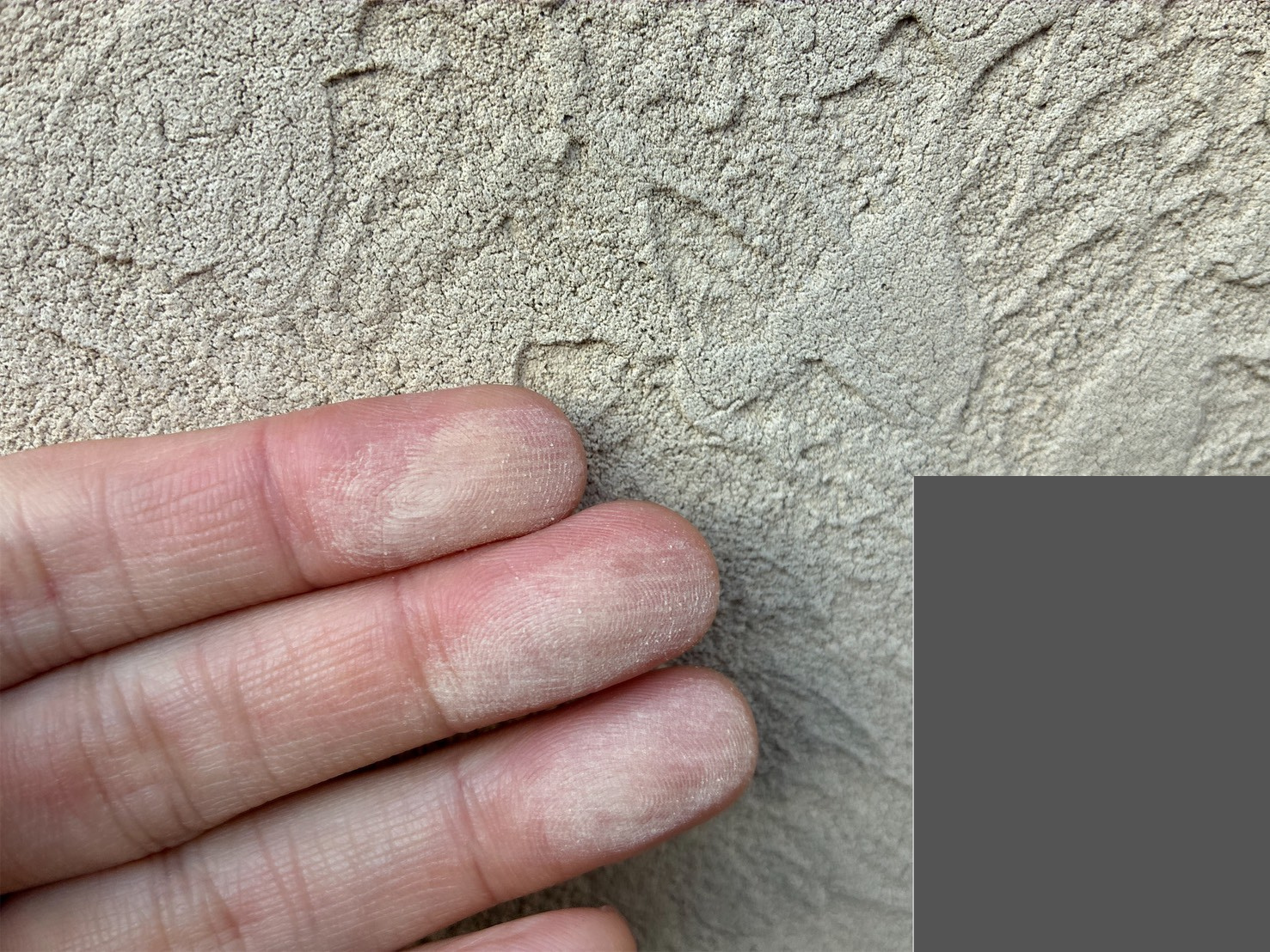 塗装外壁にチョーキング発生