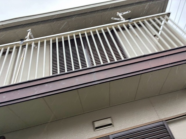 雨天時の外壁屋根調査