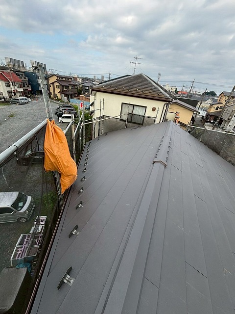 屋根カバー工事完了