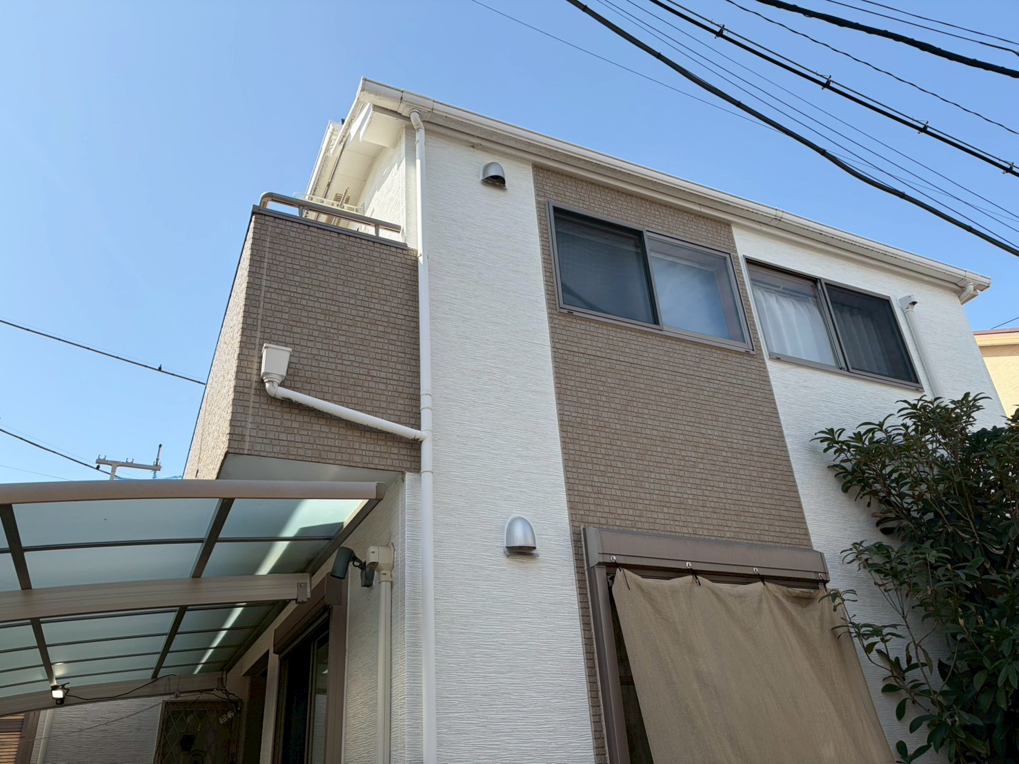 【さいたま市桜区】外壁に潜むサイディングのピンホール穴とシーリング劣化について