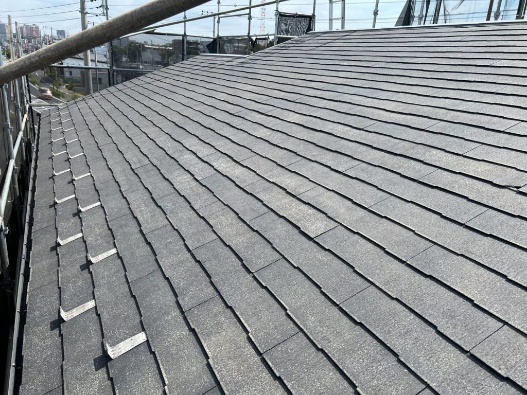 色あせた屋根材の調査
