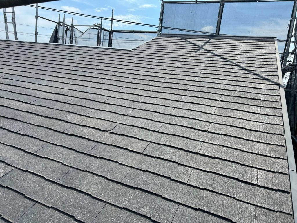 均一に退色した屋根面