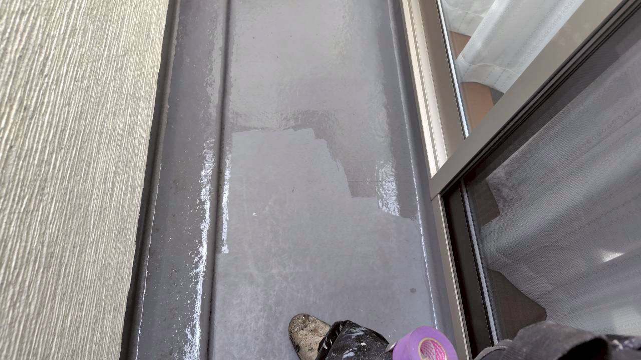 さいたま市見沼区｜バルコニー防水塗装・エアコン配管テープ巻き直しと完成風景を紹介