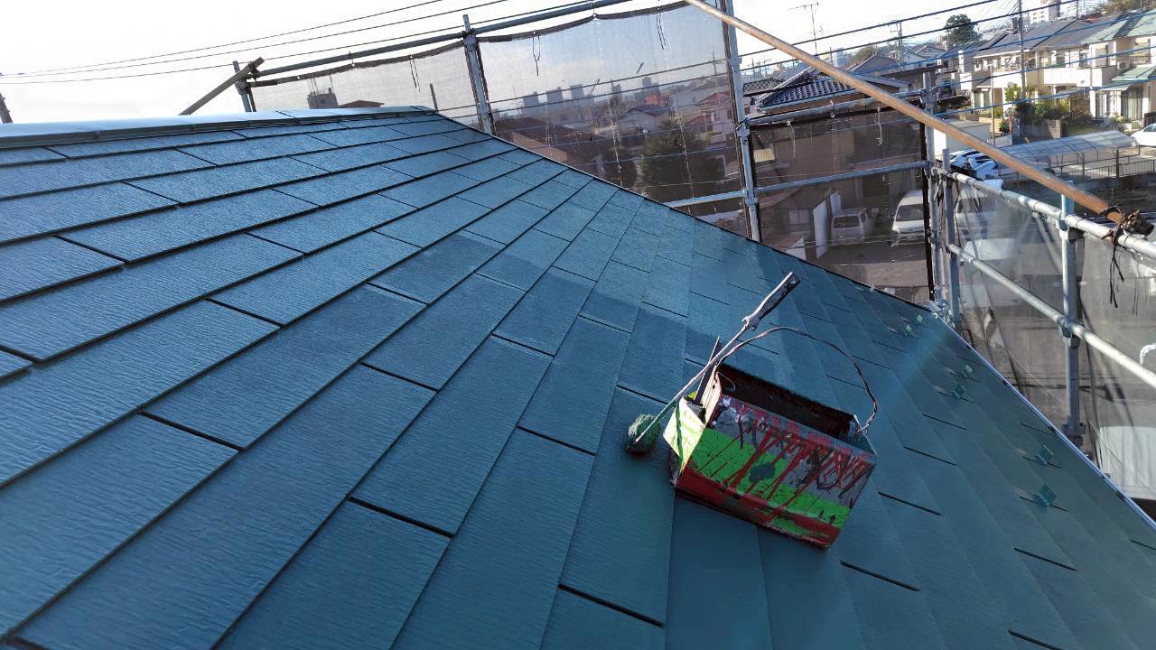 中塗り後の屋根全景