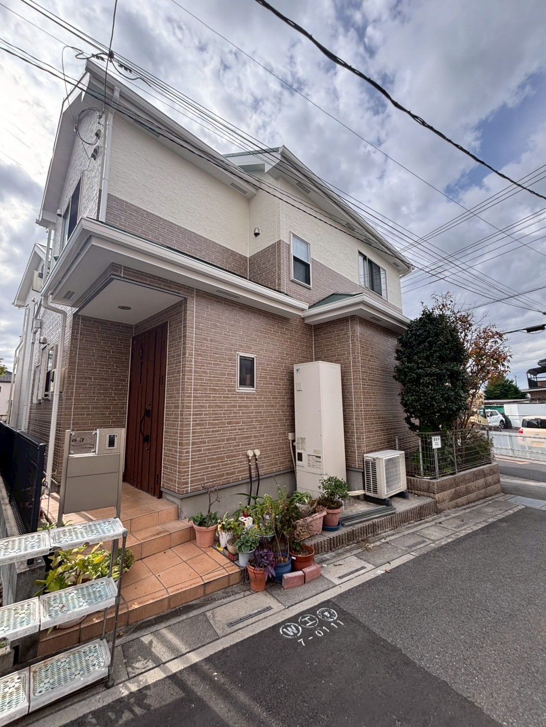 足場解体後の建物全景