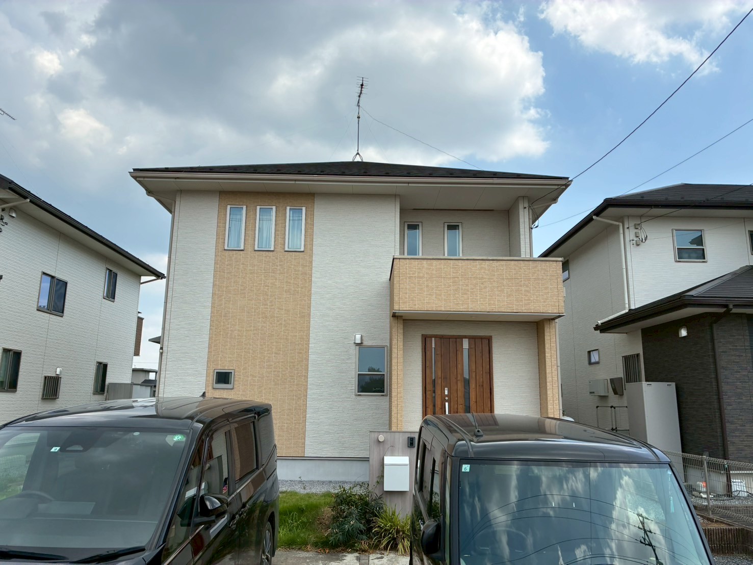 鴻巣市の築6年のスレート屋根の戸建てを点検。劣化進行前の予防で屋根・外壁塗装をご提案