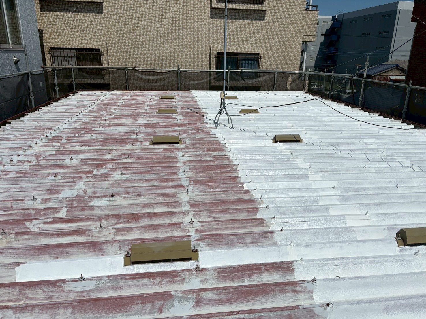 手すり周辺と共用通路の状態