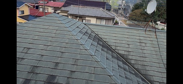 スレート屋根色褪せ