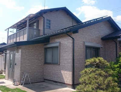 外壁塗装と付帯部塗装が完了した住宅全体の仕上がり