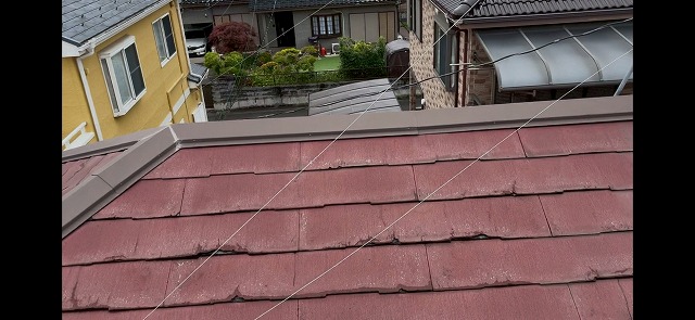 さいたま市O様邸現地調査　パミール屋根ひび割れ