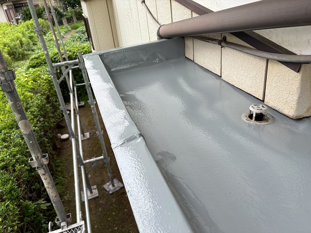 さいたま市西区庇塗装　立ち上がり部分も丁寧院塗装