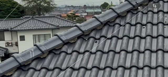 吉川市で瓦屋根調査！棟漆喰の剥がれ・傷みを確認。必要な補修は？